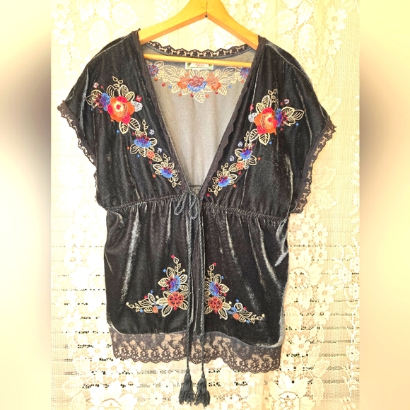 Flying Tomato Tops - Flying Tomato Blouse, Black Embroidered Vest, Boho Velvet Shirt